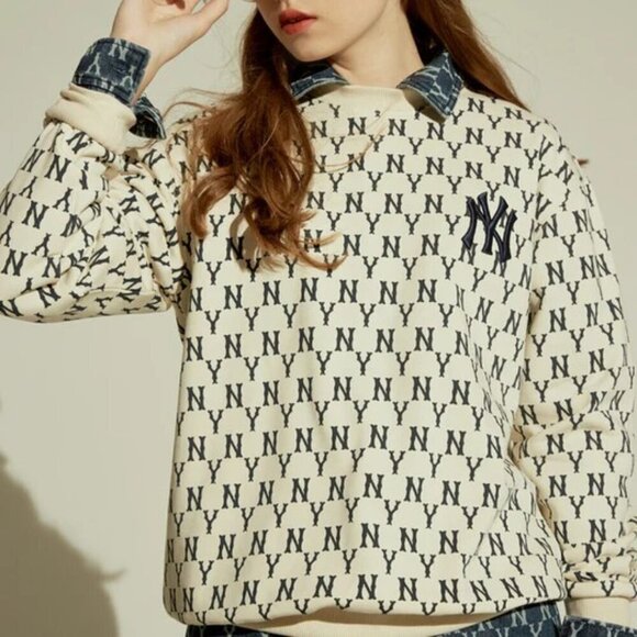 MLB New York Yankees Vintage Logo Printing Long-Sleeve Unisex White - Picture 4 of 14